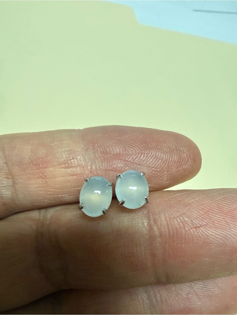 18 K Jade Oval Stud Earrings
